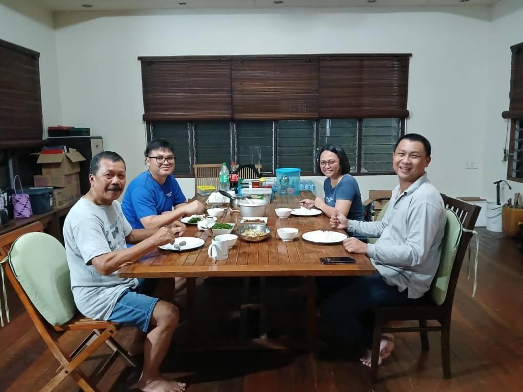 Mulu Tribal Homestay מראה חיצוני תמונה