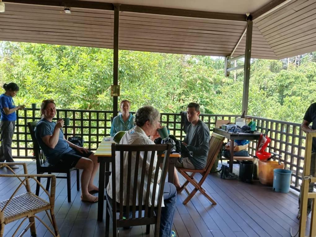 Mulu Tribal Homestay מראה חיצוני תמונה