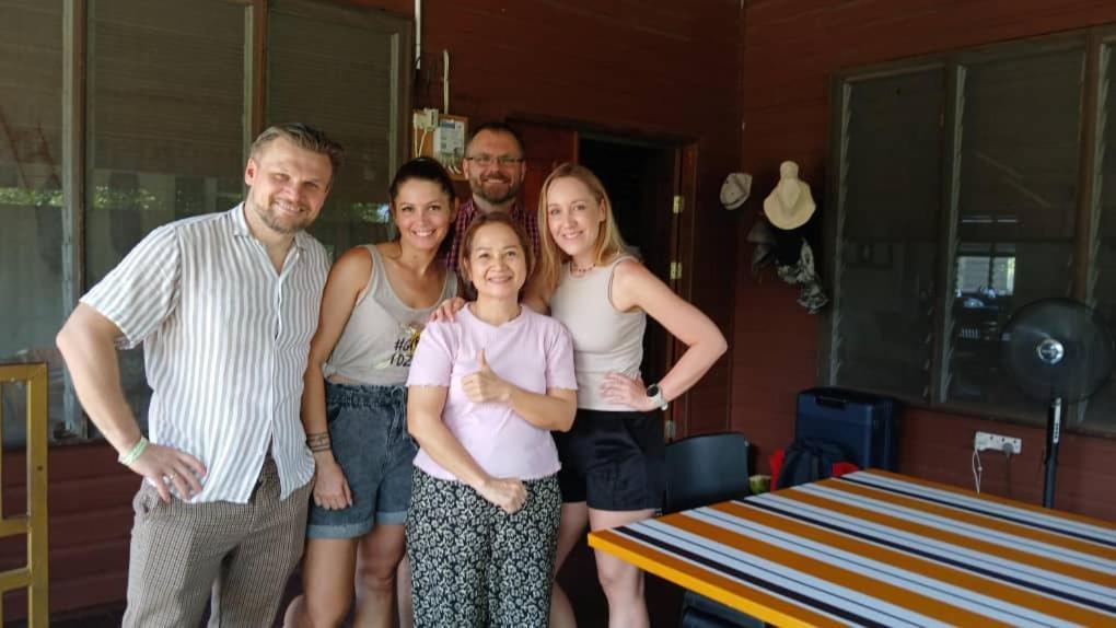 Mulu Tribal Homestay מראה חיצוני תמונה