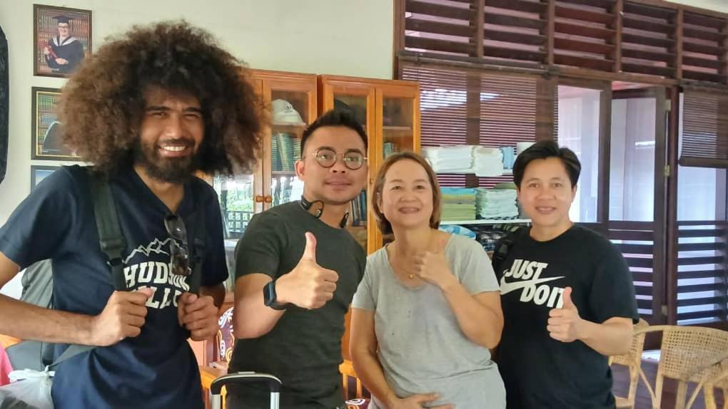 Mulu Tribal Homestay מראה חיצוני תמונה